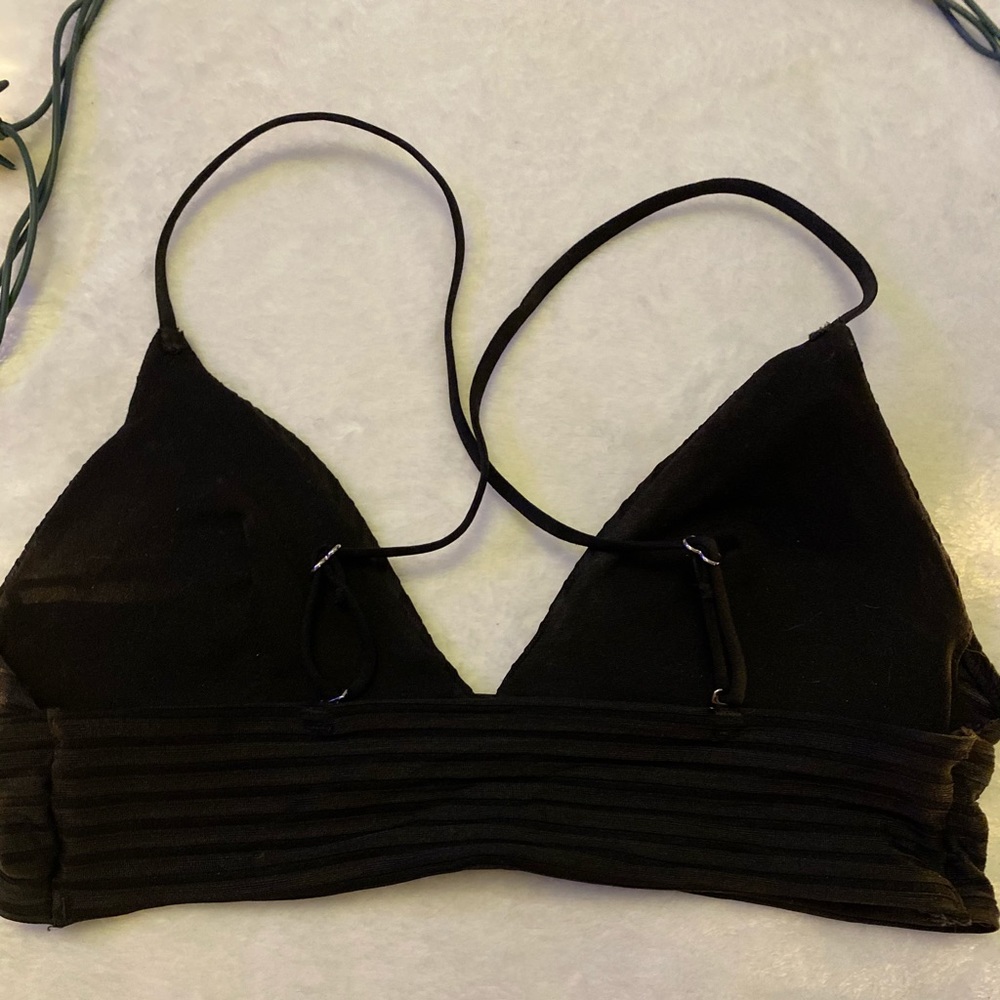 H&M Ribbed Bikini Top - Picture 2 of 3